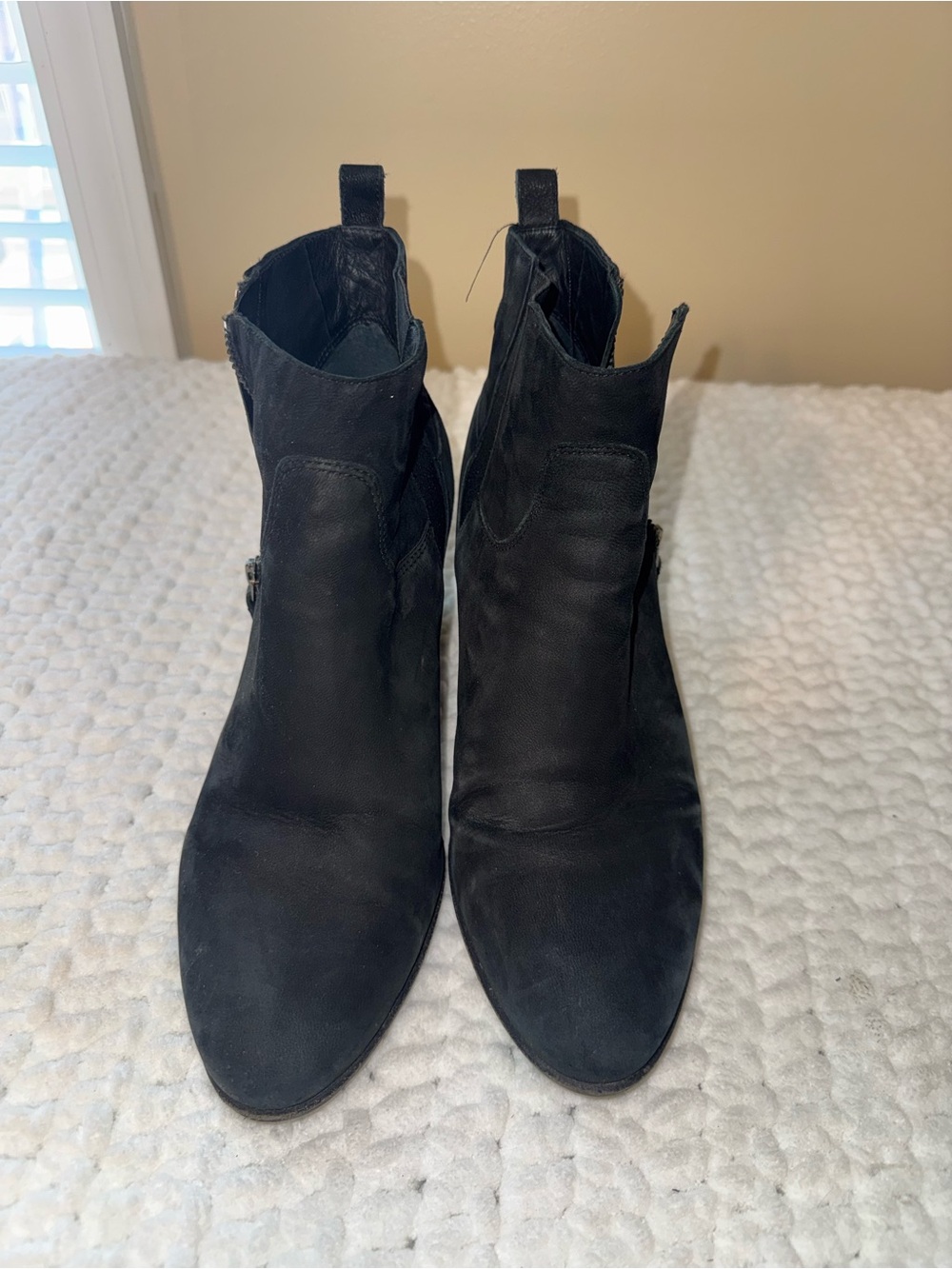 Women’s Black Suede Ankle Boots - Classic Chelsea-Style